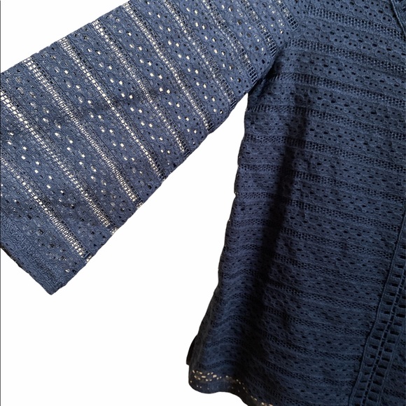 NWT rafaella crochet blouse black v-neck size M - Picture 2 of 6